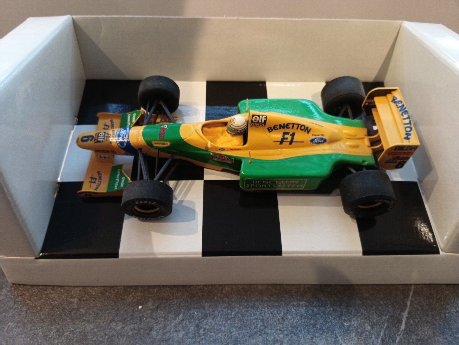 F1 Benetton B193A Riccardo Patrese schaal 1/24, Ophalen of Verzenden, Zo goed als nieuw, Auto, Overige merken