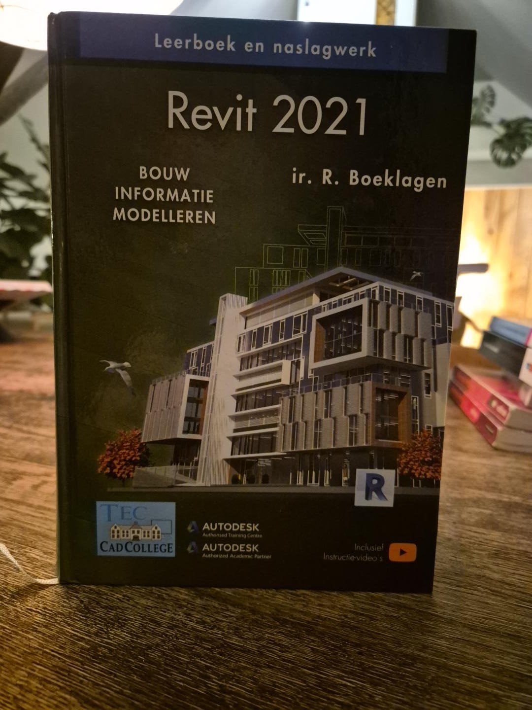 Revit 2021 Leerboek en Naslagwerk - ir. R. Boeklagen, Boeken, Ophalen, HBO, Zo goed als nieuw, Ir. R. Boeklagen
