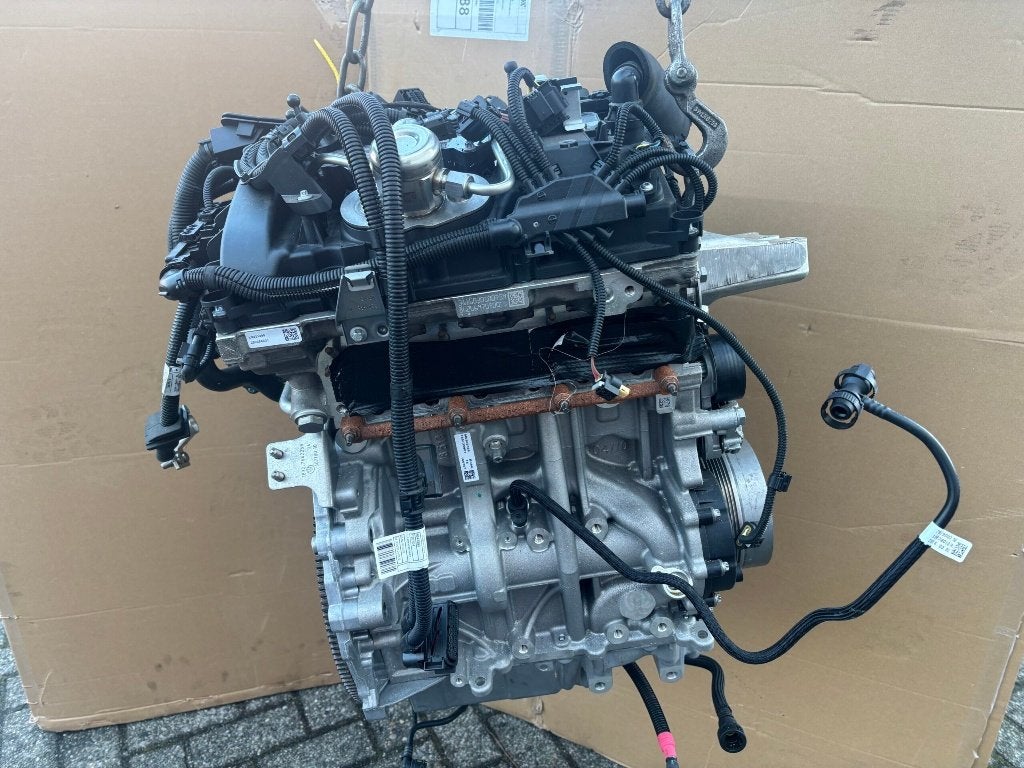 Motor BMW X1 B38A15A - 10 km!, Ophalen, -, -, Nieuw