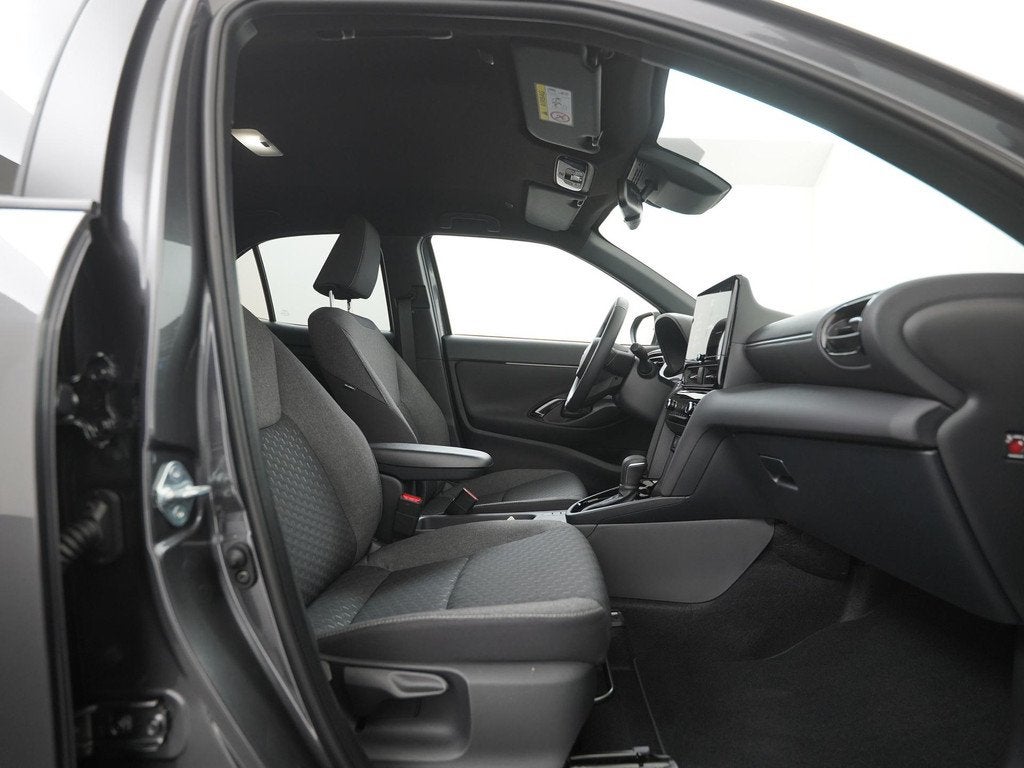 Toyota Yaris Cross 1.5 Hybrid 115 First Edition | Stoelverwa, Auto's, Toyota, 12 maanden, Gebruikt, 1490 cc, Bedrijf