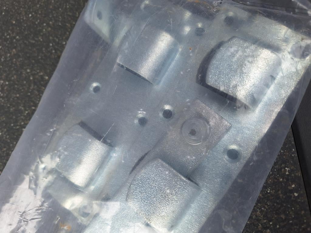 Nieuwe Overlapping Latch - 186x72x2.5mm, Ophalen of Verzenden, Nieuw, IJzer, Schuif of Grendel