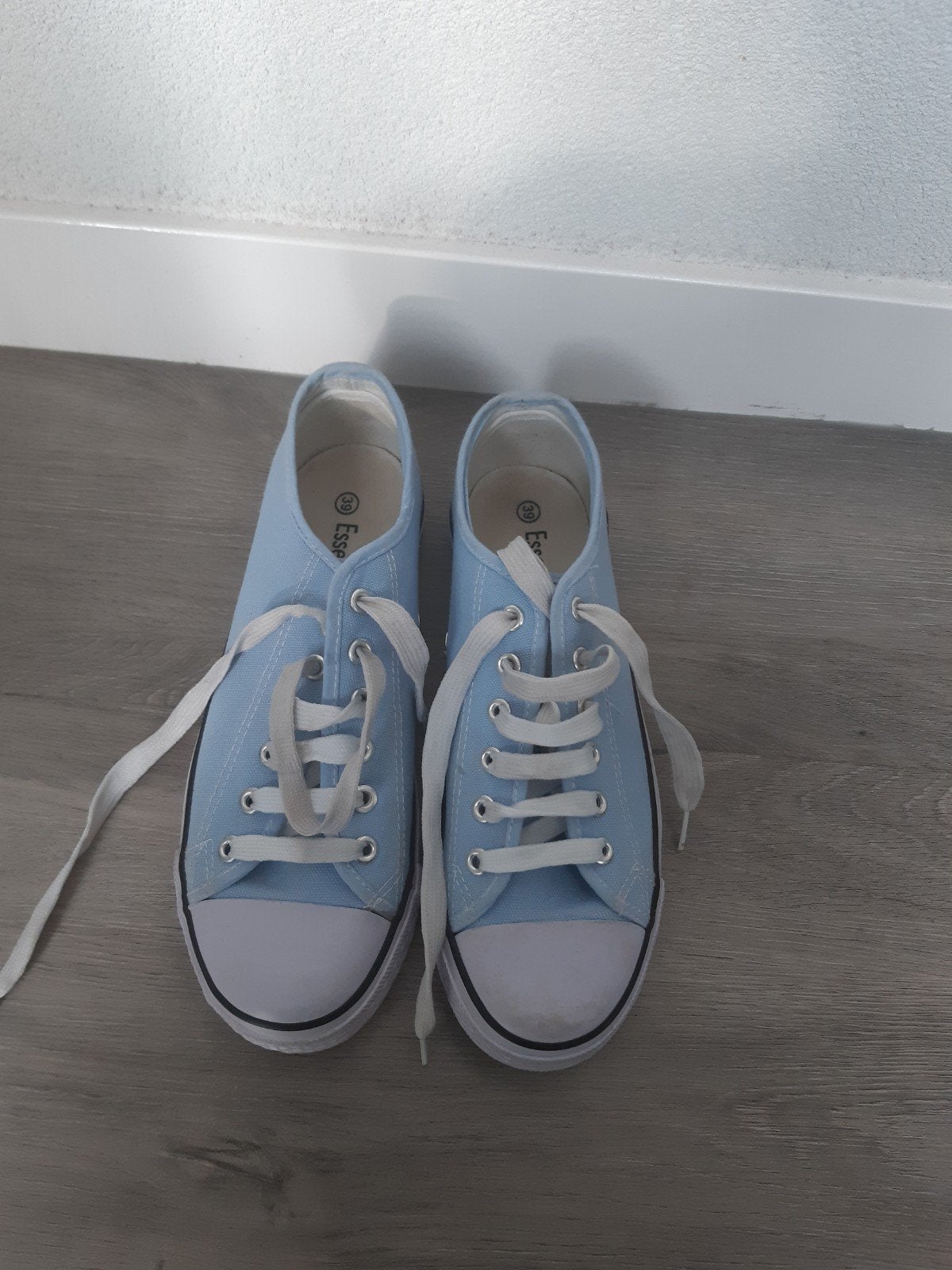 Canvas schoenen, Ophalen of Verzenden, Zo goed als nieuw, Blauw, Sneakers of Gympen