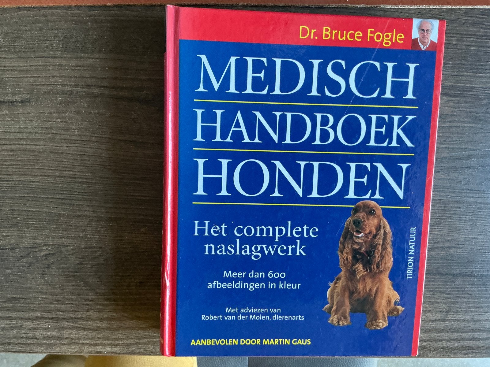 Medisch Handboek Honden - Dr. Bruce Fogle (KWF), Ophalen of Verzenden, Gelezen