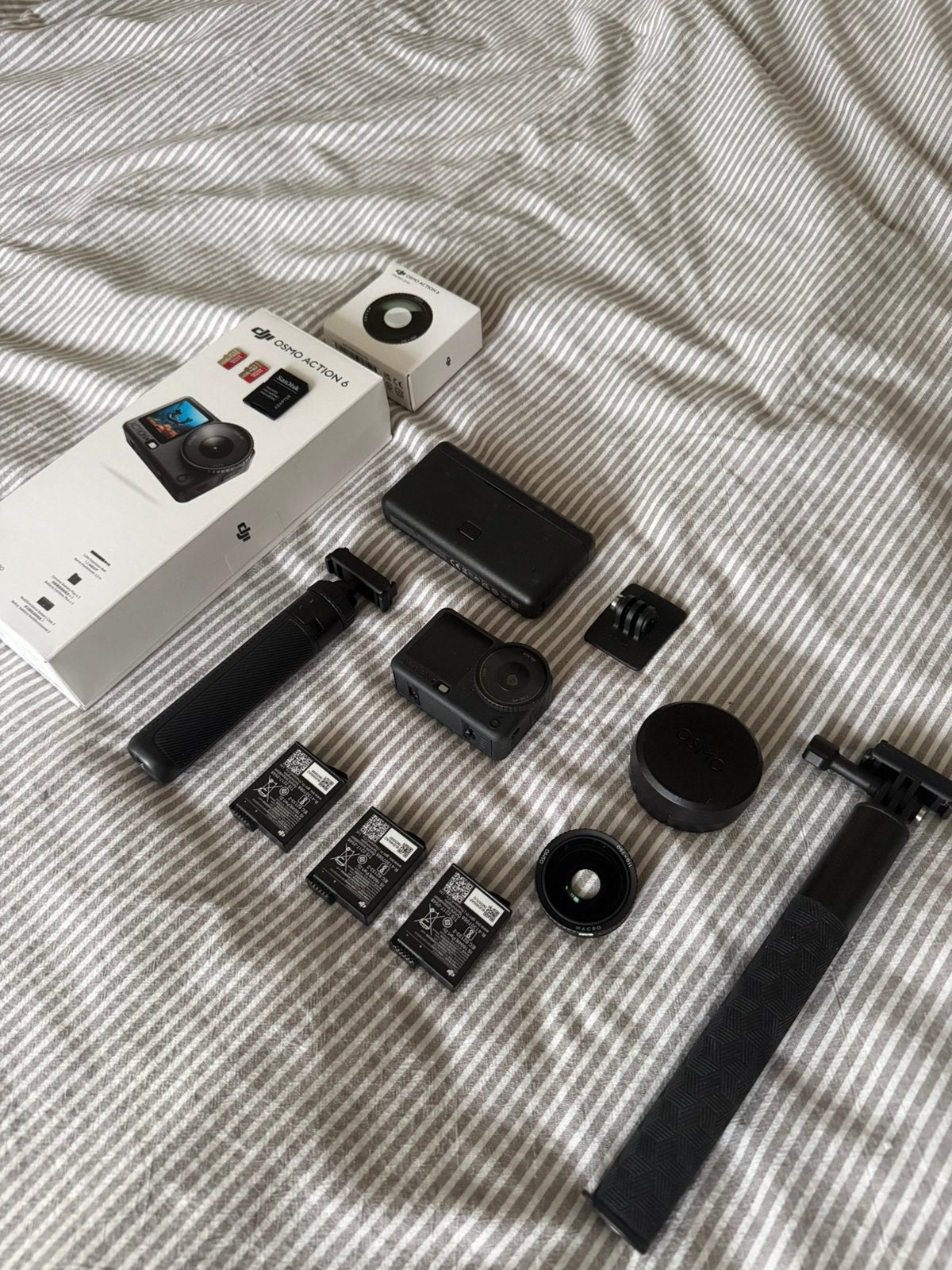 Dji action 6 - adventure combo + macro lens, Ophalen, Zo goed als nieuw, Overige merken