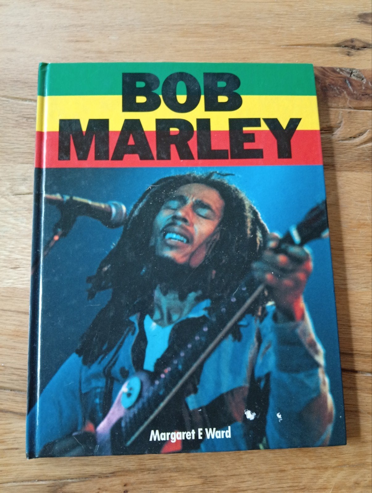 Bob Marley Boek - Biografie door Margaret E Ward, Gelezen, Margaret E Ward, Artiest, Ophalen of Verzenden