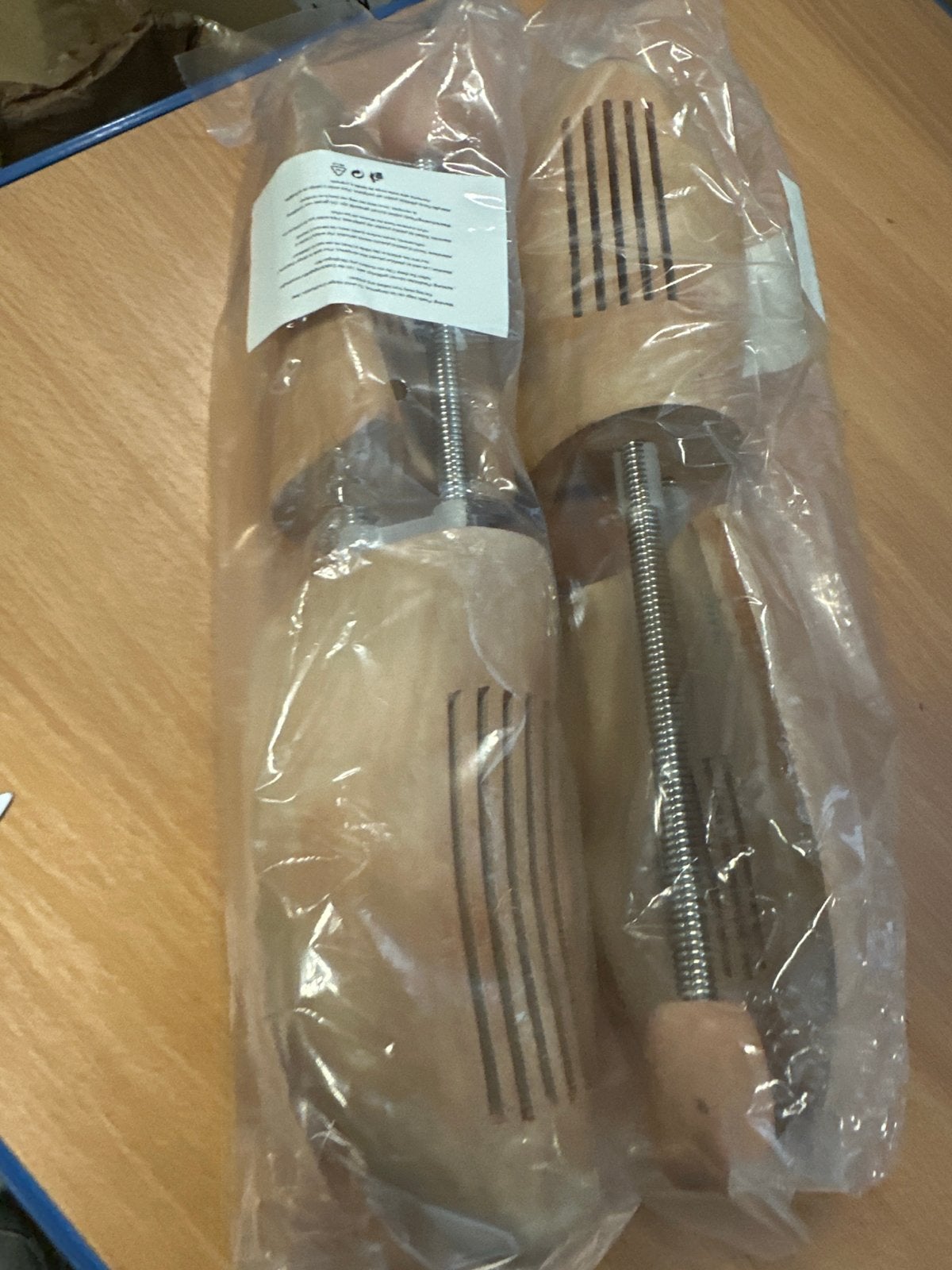 Nieuwe houten schoenspanners voor schoenmaat 41-42, Bruin, Overige typen, Nieuw, Ophalen of Verzenden
