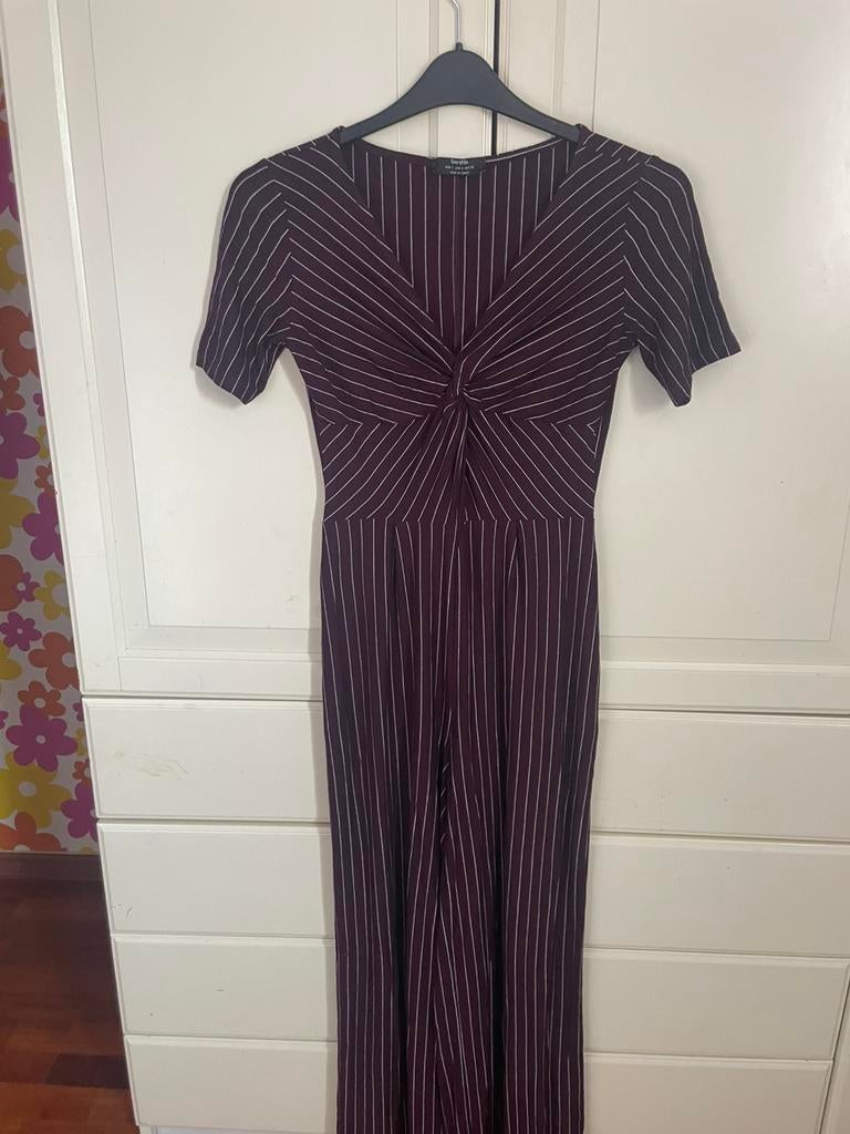 Bershka jumpsuit S, Kleding | Dames, Jumpsuits, Verzenden, Zo goed als nieuw, Maat 36 (S), Paars