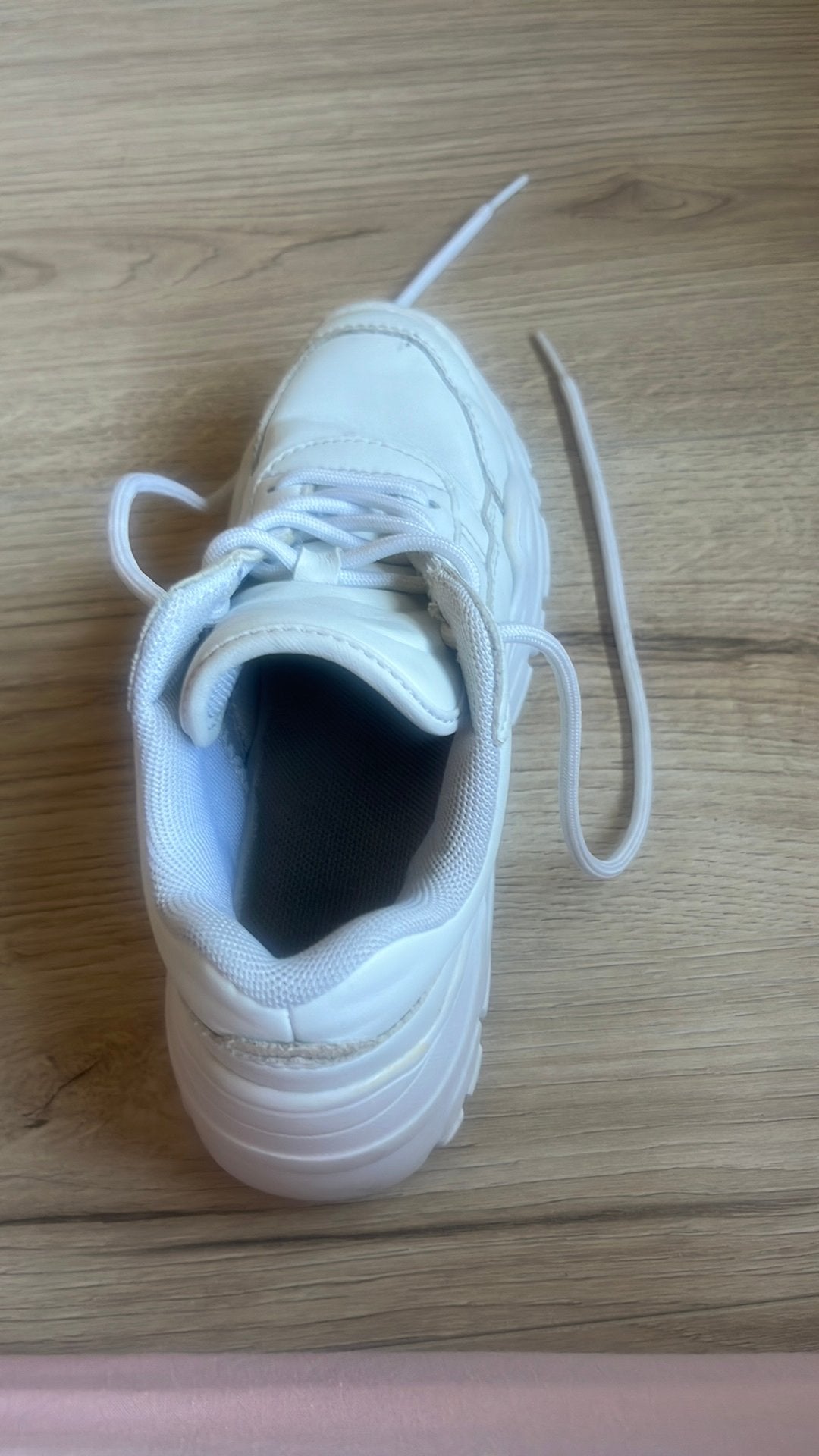 Twee paar hiphop schoenen maat 32 met glitterrandje, Wit, Dansschoenen, Ophalen of Verzenden, Onbekend