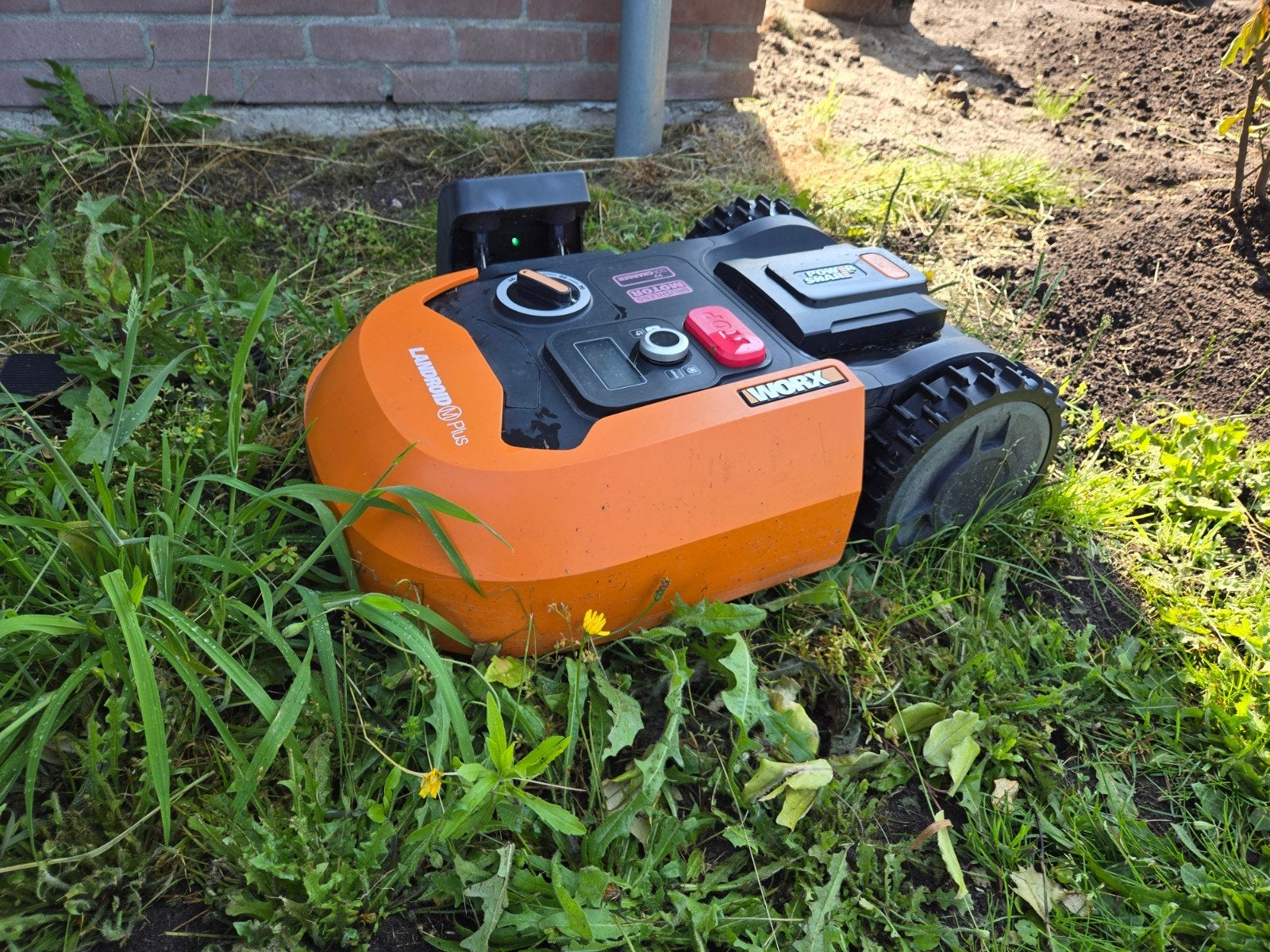 Worx Landroid WR167E M700 Plus robotmaaier incl. magneetmodu, Ophalen, Gebruikt, Bestuurbaar via app, Minder dan 20 cm