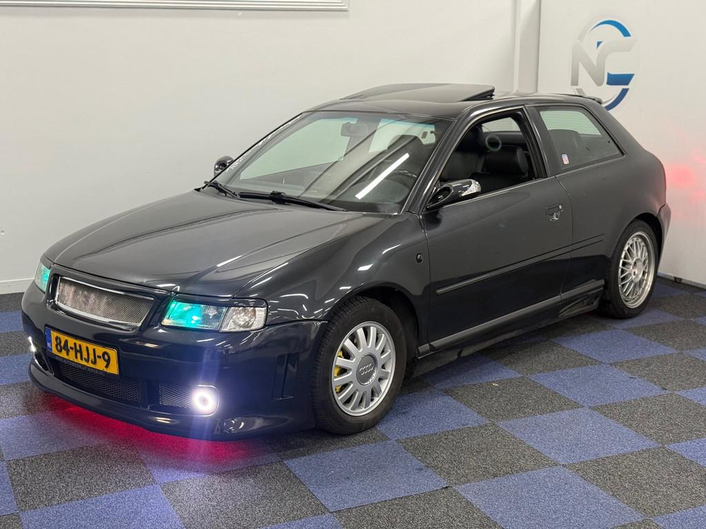 Audi A3 1.8 5V Turbo Attraction / AUTOMAAT / LIEFHEBBERS AUT, Metallic lak, Gebruikt, 4 cilinders, 150 pk