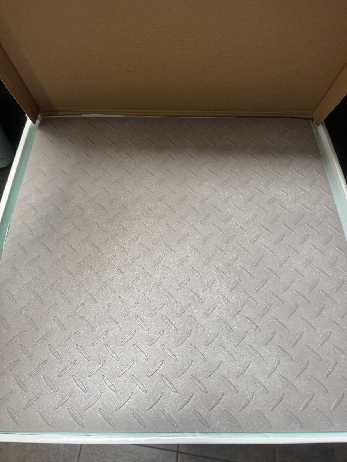 Flexxfloors pvc plaktegels “traanplaat” 20 m2, Huis en Inrichting, Ophalen, Nieuw, Grijs, Industrieel
