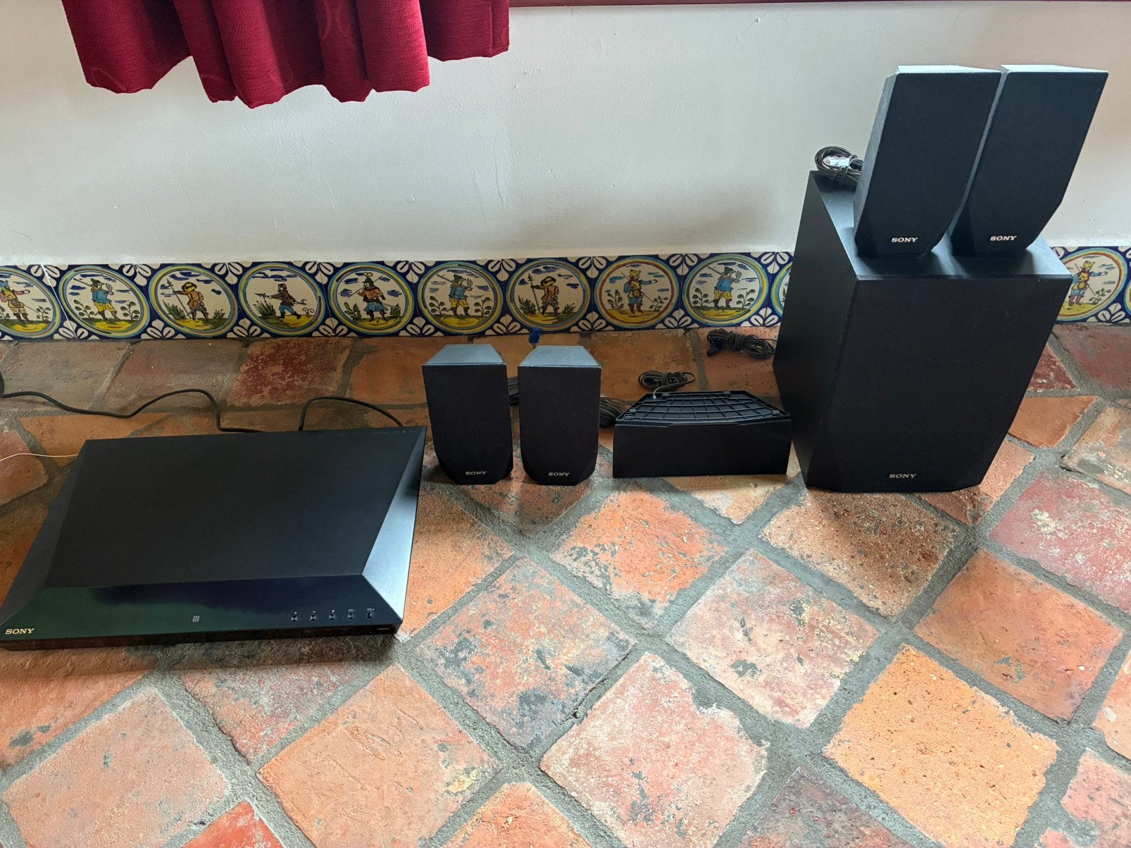 Sony BDV-E2100 home cinema set, Audio, Tv en Foto, Home Cinema-sets, Zo goed als nieuw, Blu-ray-speler, 5.1-systeem, 70 watt of meer