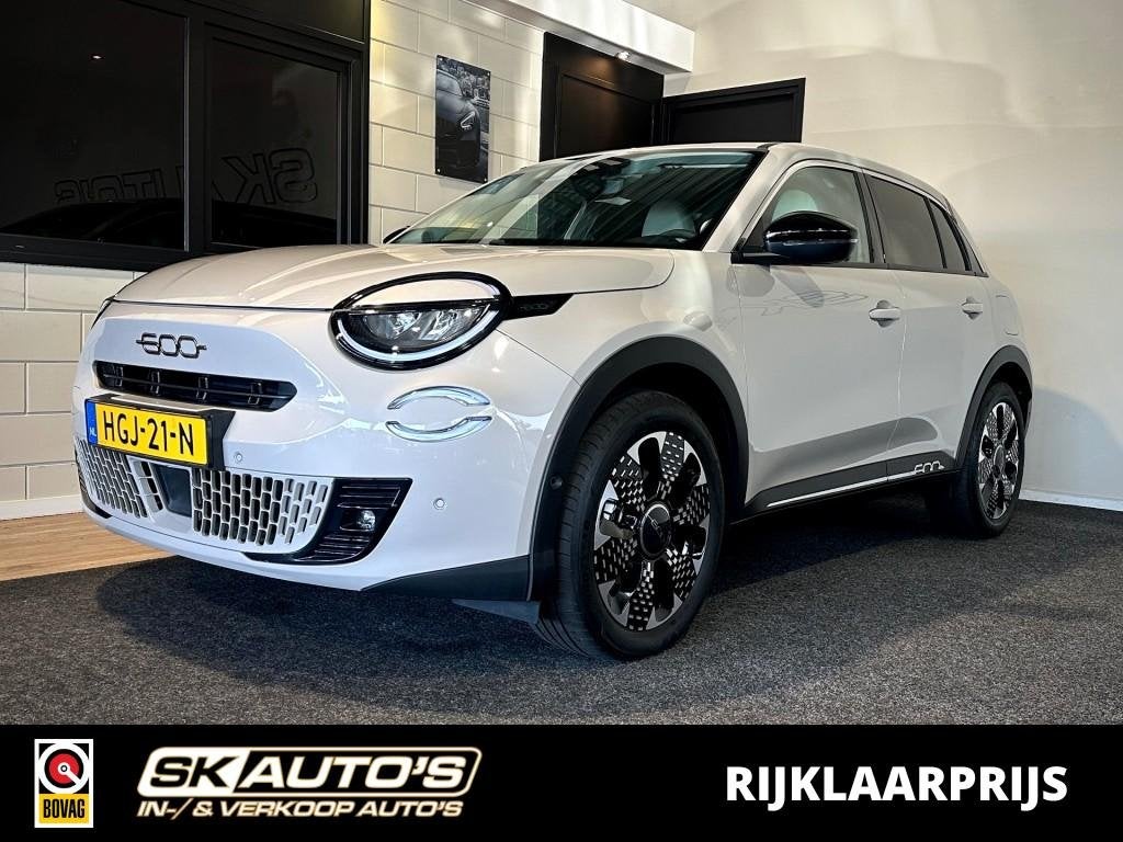 Fiat 600 1.2 HYBRID LA PRIMA l NAP l ELEK KOFFER l MEMORY l, Auto's, 101 pk, Gebruikt, Overige modellen, 1199 cc