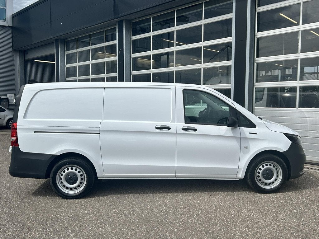 Mercedes-Benz eVito eVito 112 L2 60 kWh, Auto's, Bestelauto's, Gebruikt, 116 pk, Wit, Mercedes-Benz
