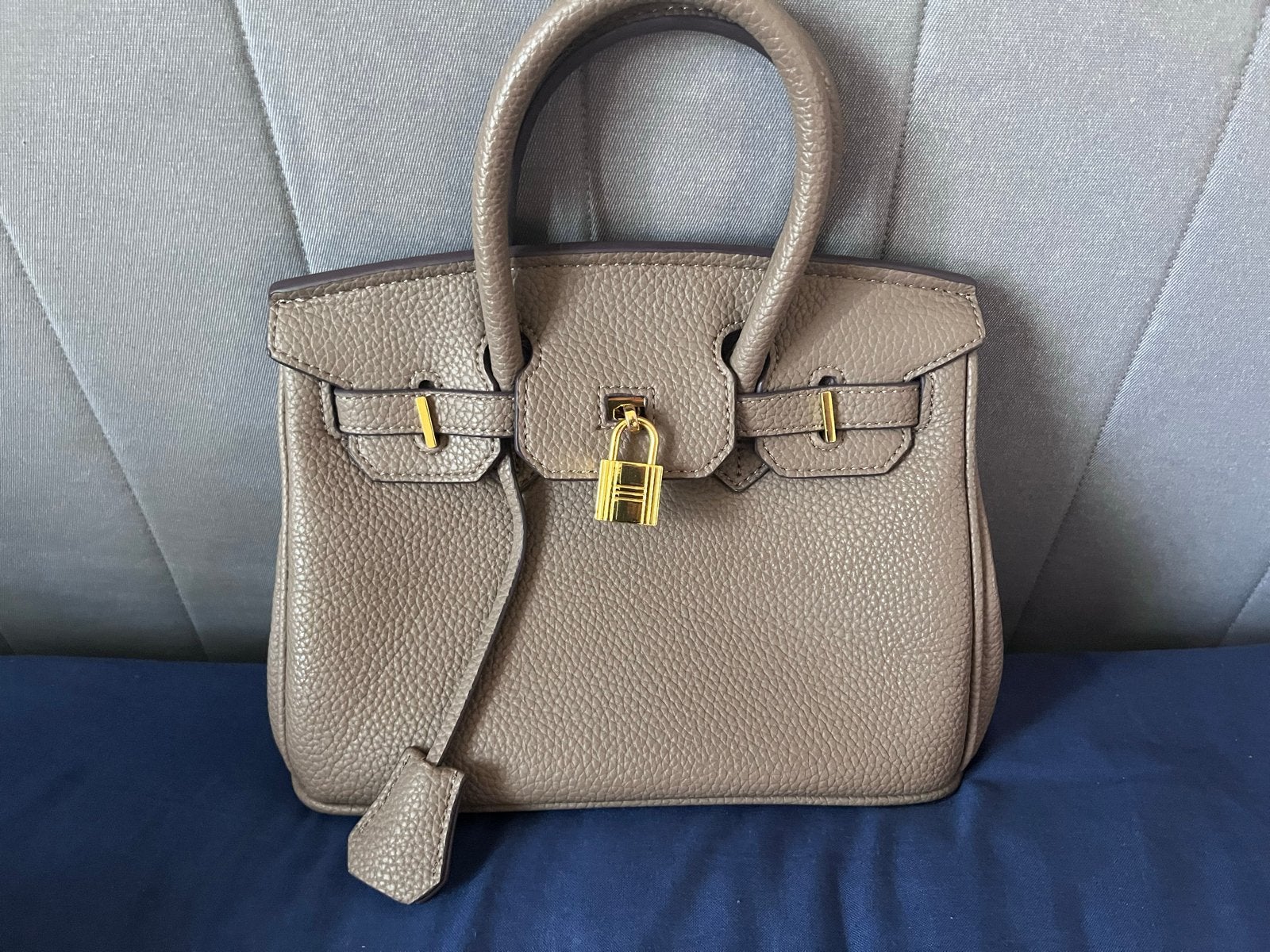 Diverse merk tassen - Louis Vuitton, Prada, YSL, Coach, Ophalen of Verzenden, Gebruikt, Bruin, Handtas