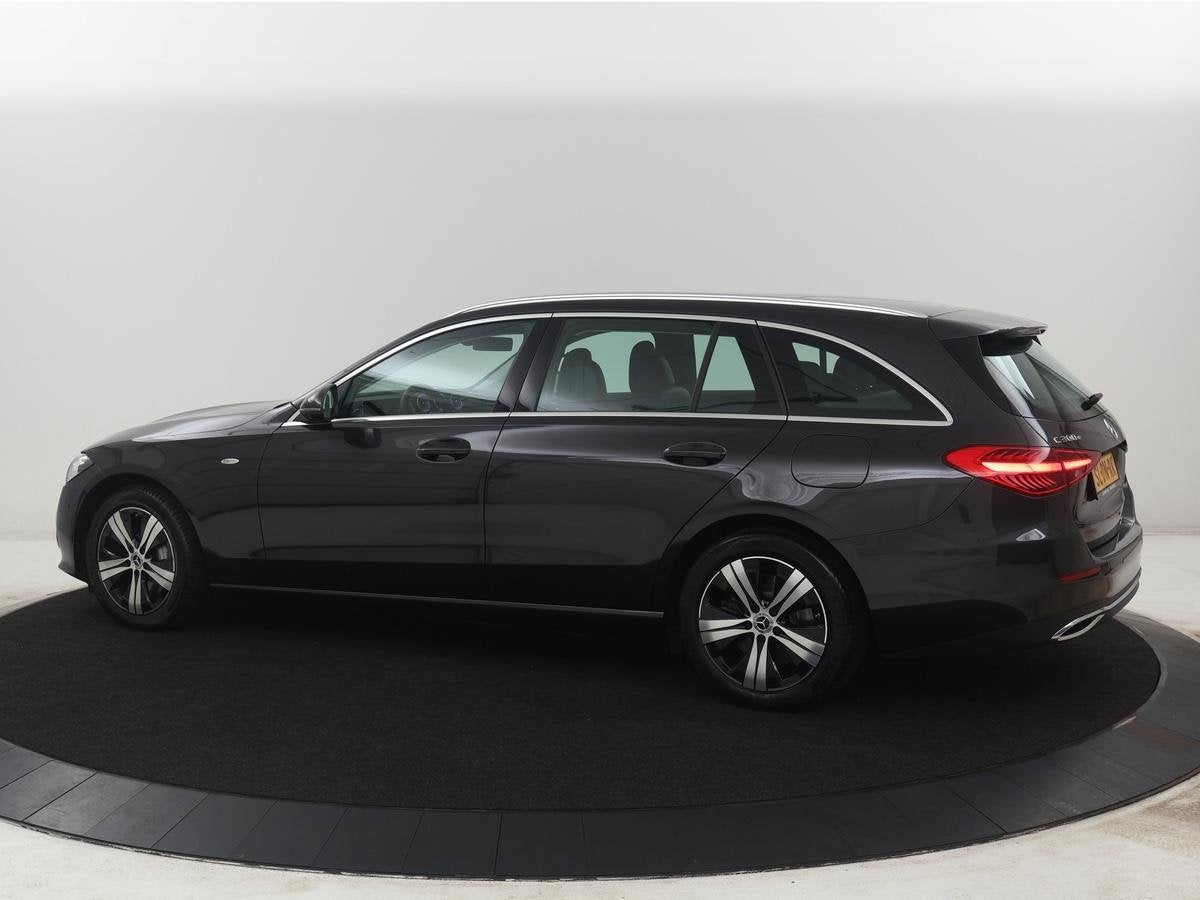 Mercedes-Benz C-Klasse 300 E Estate Avantgarde | SOH 97.6% |, Achterwielaandrijving, 4 cilinders, 2020 kg, Zwart