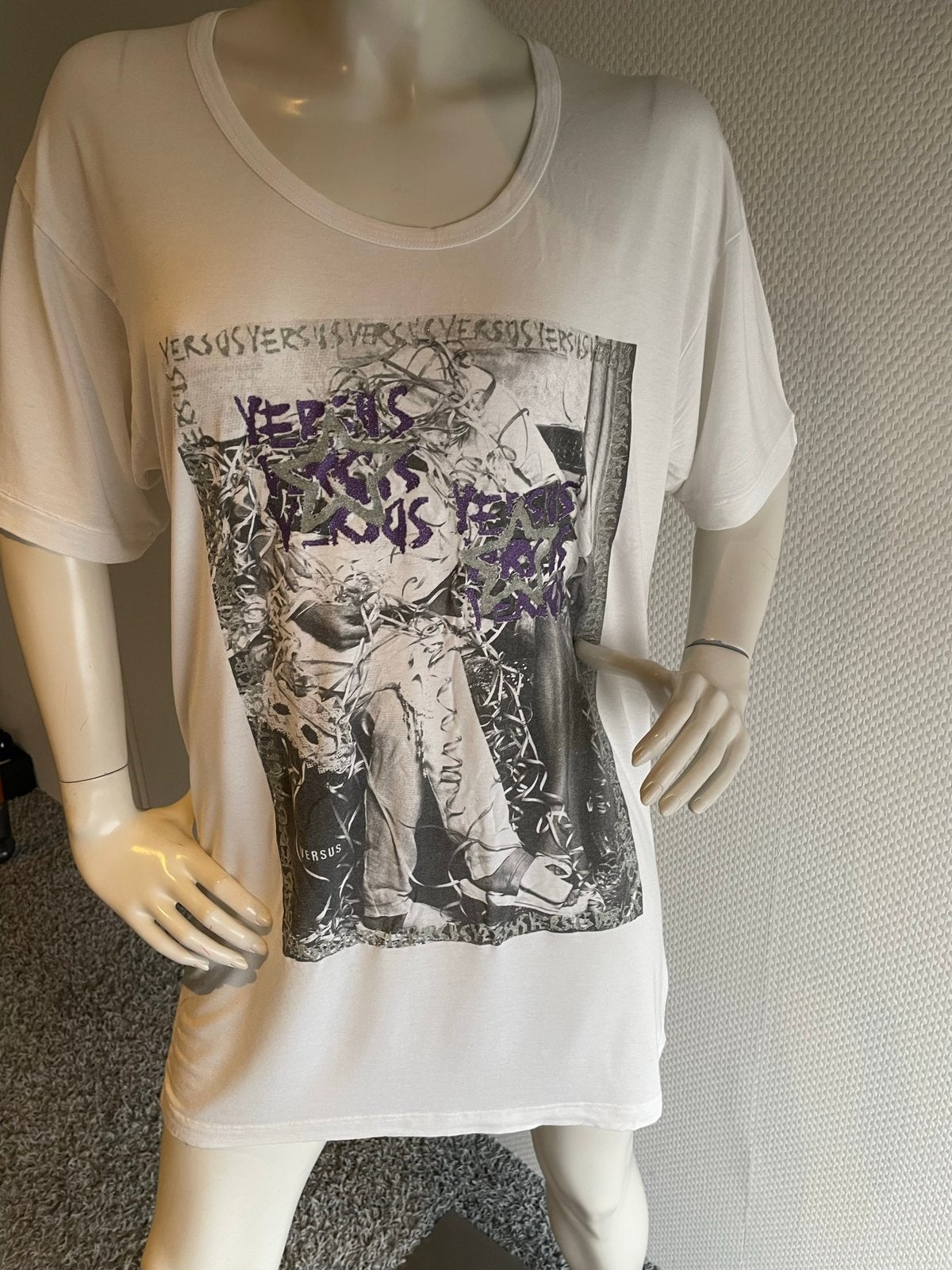 Versus versace oversized shirt met glitters maat it 40 nl 36, Zwart, Ophalen of Verzenden, Zo goed als nieuw, Korte mouw