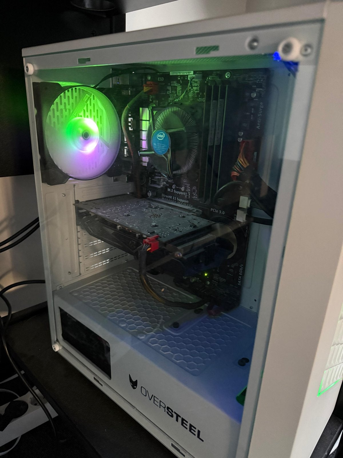 Game PC met i7-4790, RX 570, 19.8GB RAM, RGB, Computers en Software, Gebruikt, Ophalen of Verzenden, Gaming, SSD