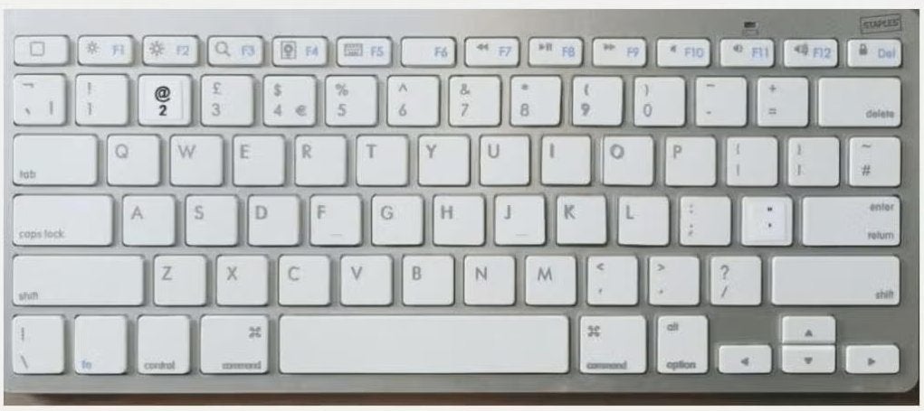 Draadloos toetsenbord met Bluetooth 3.0, Ophalen of Verzenden, Qwerty, Zo goed als nieuw, Draadloos