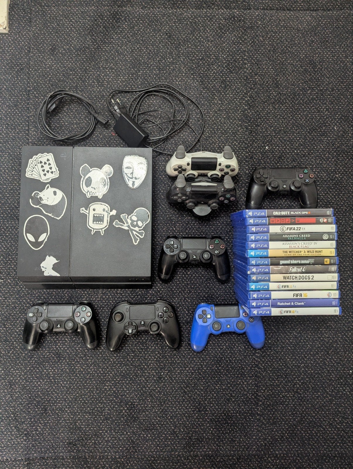 PS4 met 7 controllers, oplaadstation en games, Spelcomputers en Games, Ophalen, Original, Met 3 controllers of meer, 500 GB