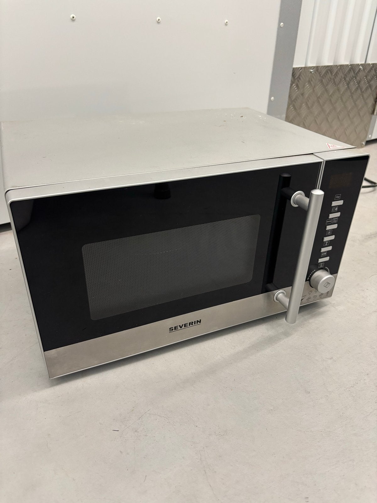 Severin Combimagnetron - Zilver/Zwart, Ophalen, Combimagnetron, Gebruikt, Grill