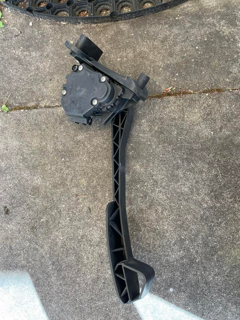 Gaspedaal uit Volvo V70 2.4T handbak 2001, Ophalen of Verzenden, Gebruikt, Volvo