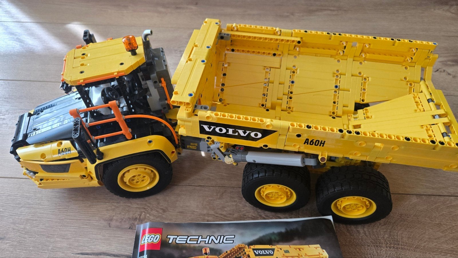 Lego Technic 42114 Volvo truck met kieptrailer, Lego, Compleet, Ophalen of Verzenden, Zo goed als nieuw