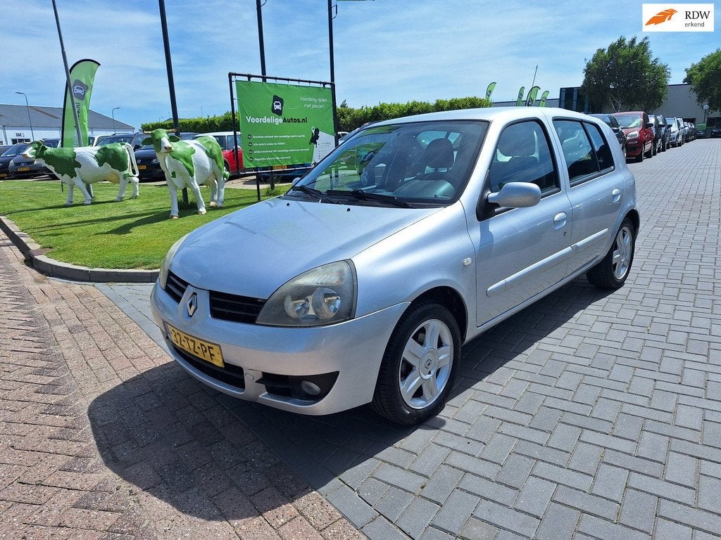 Renault Clio 1.2-16V Campus / 105.955 km NAP / APK aug 2027, Auto's, Voorwielaandrijving, 4 cilinders, Origineel Nederlands, Bedrijf