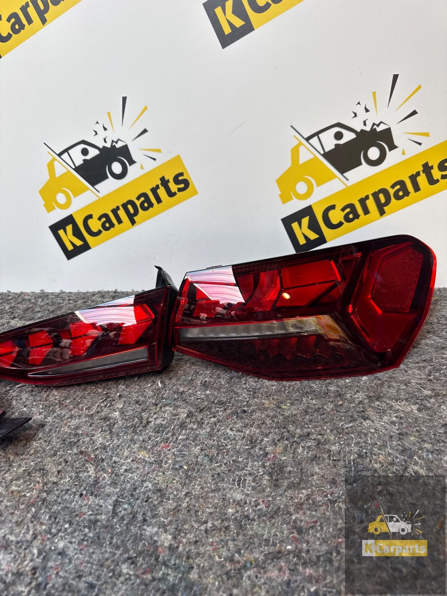 Audi A3 8Y Sportback Dynamic LED Achterlicht set, Gebruikt, AUDI AG, Auto-Union-Strasse 1
85045  Ingolstadt, DE, Kundenbetreuung@audi.de