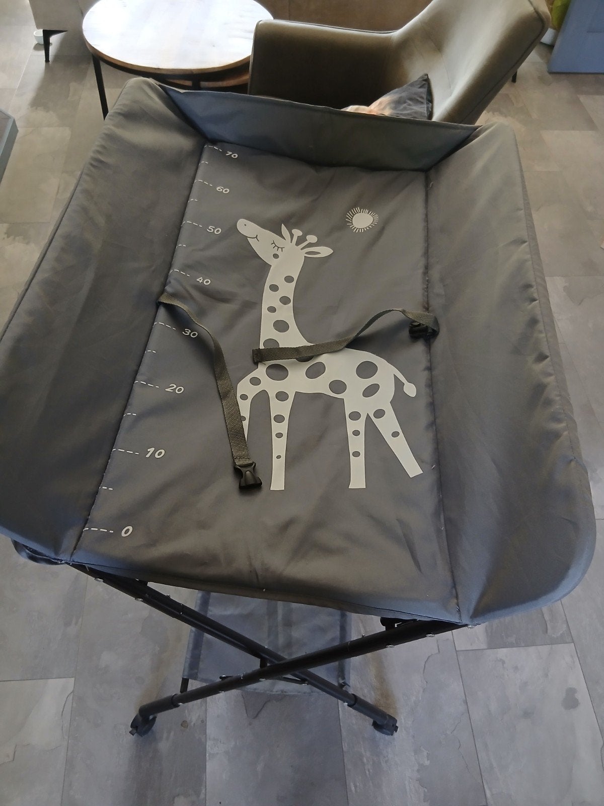 Inklapbare commode, Ophalen, 50 tot 70 cm, Zo goed als nieuw, 75 tot 100 cm