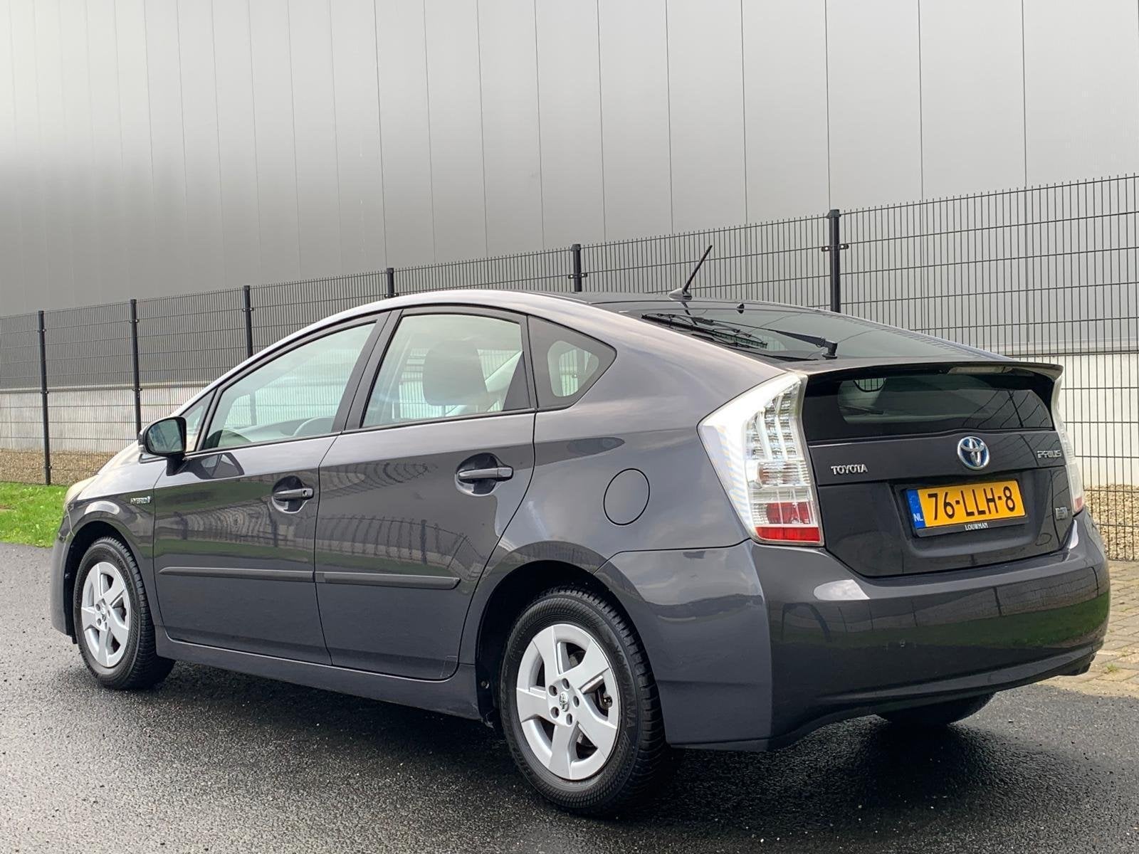 Toyota Prius 1.8 Comfort | NAVI | CLIMATE | GOED ONDERHOUDEN, Auto's, 136 pk, Gebruikt, Origineel Nederlands, Bedrijf