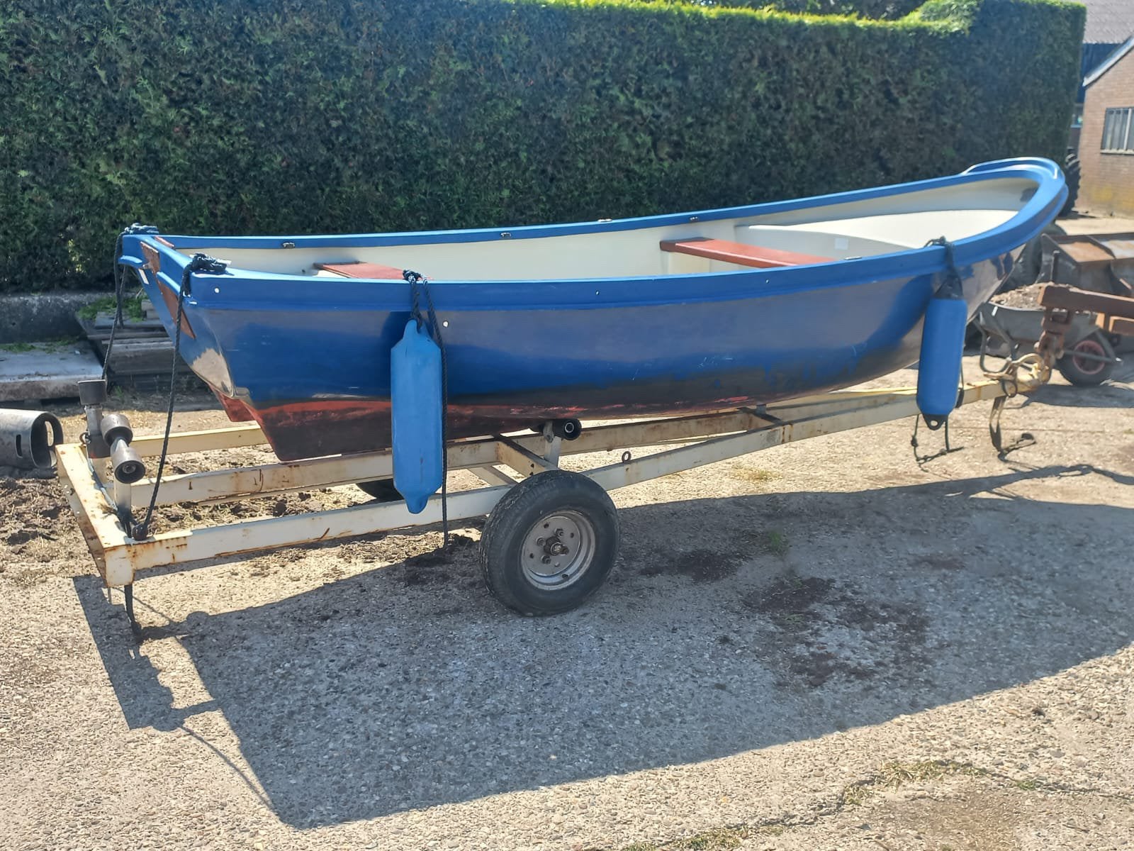 Open bootje inclusief trailer, Watersport en Boten, Verzenden, Gebruikt, Overige typen, Motorboot