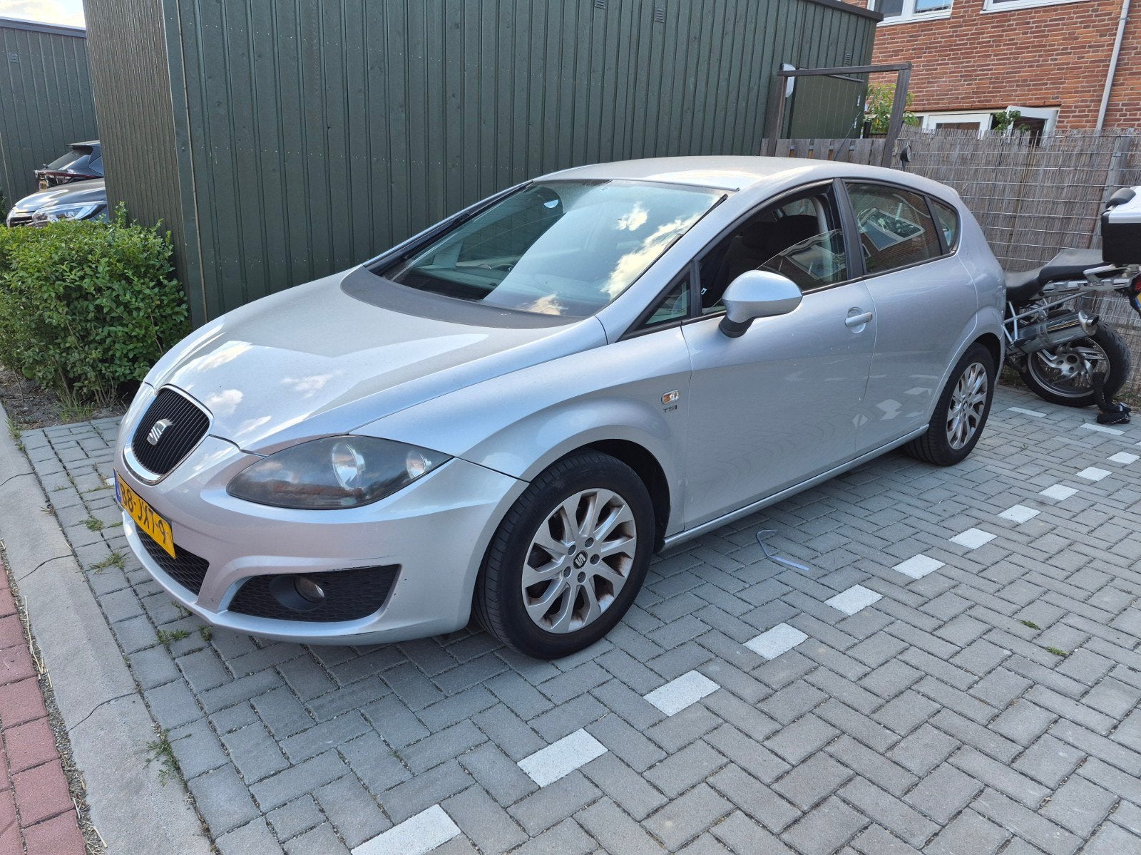 Seat Leon 1.4 TSI 92KW 2009 Grijs, Auto's, Seat, 125 pk, 4 cilinders, Leon, Origineel Nederlands
