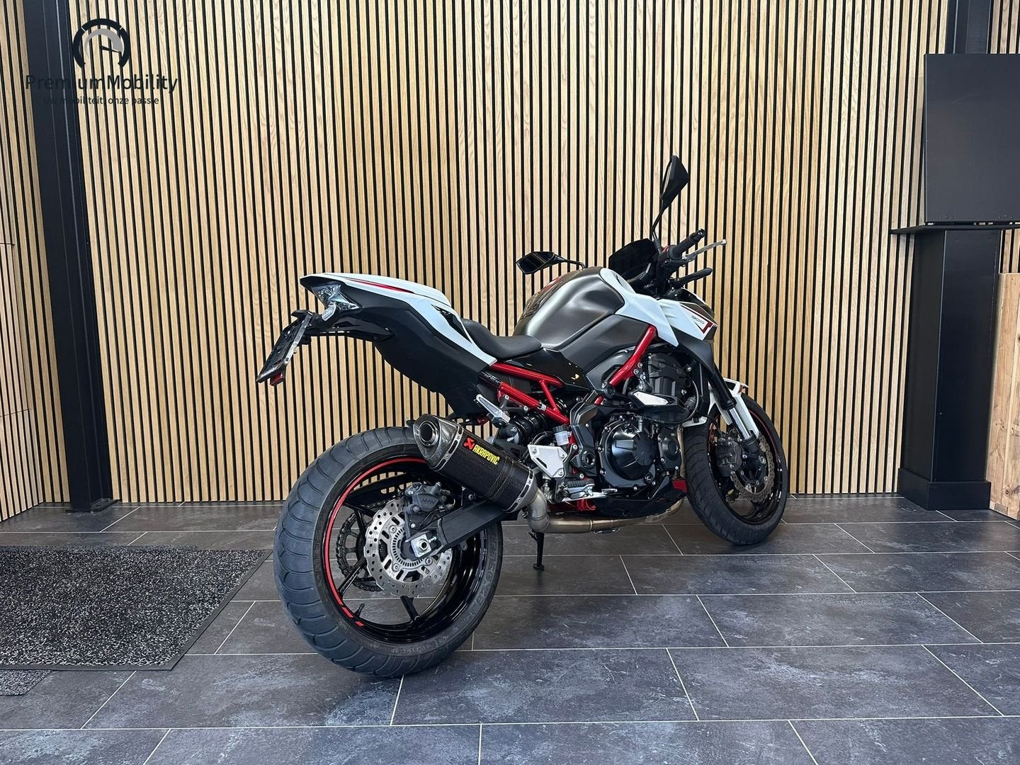 KAWASAKI Z900 PERFORMANCE (BJ 2022 / 19337 KM), 4 cilinders, Motorrijbewijs A, 948 cc, Bedrijf
