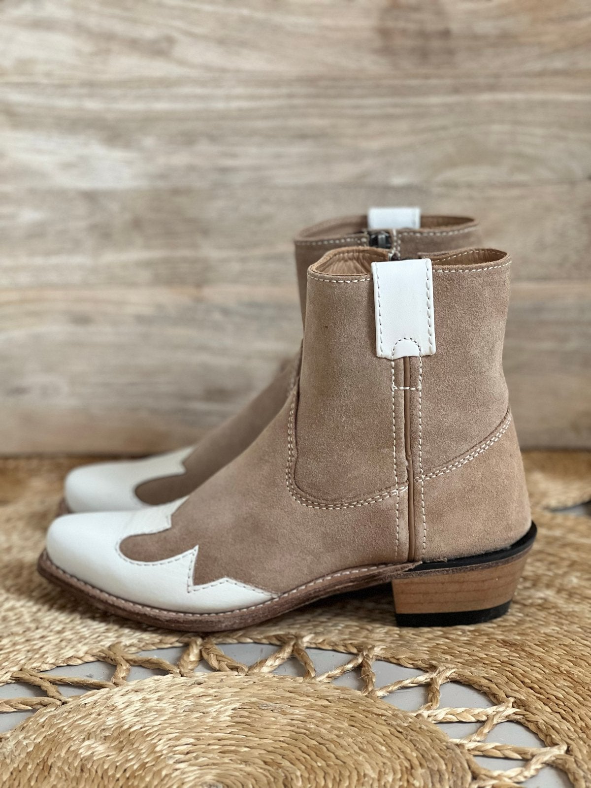 Nieuwe Bootstock suède cowboylaarzen, Bootstock BV, Beige, Lage of Enkellaarzen, Nieuw