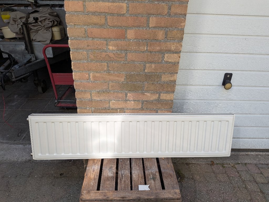 Radson radiator, Ophalen, 30 tot 80 cm, Radiator, Zo goed als nieuw