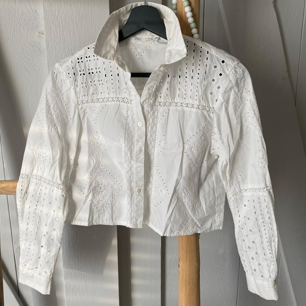 Zara witte blouse met broderie maat 152, Kinderen en Baby's, Kinderkleding | Maat 152, Ophalen of Verzenden, Zo goed als nieuw