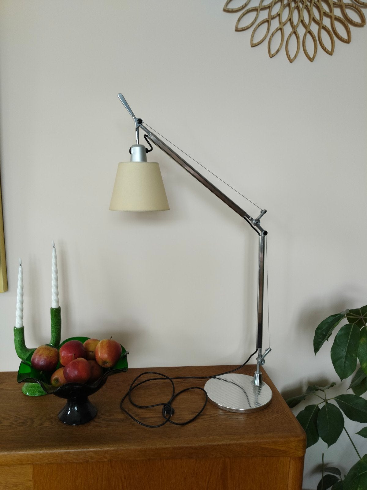 Artemide Tolomeo Basculante Tafellamp - Beige Perkament, Huis en Inrichting, Beige, Ophalen, Artemide