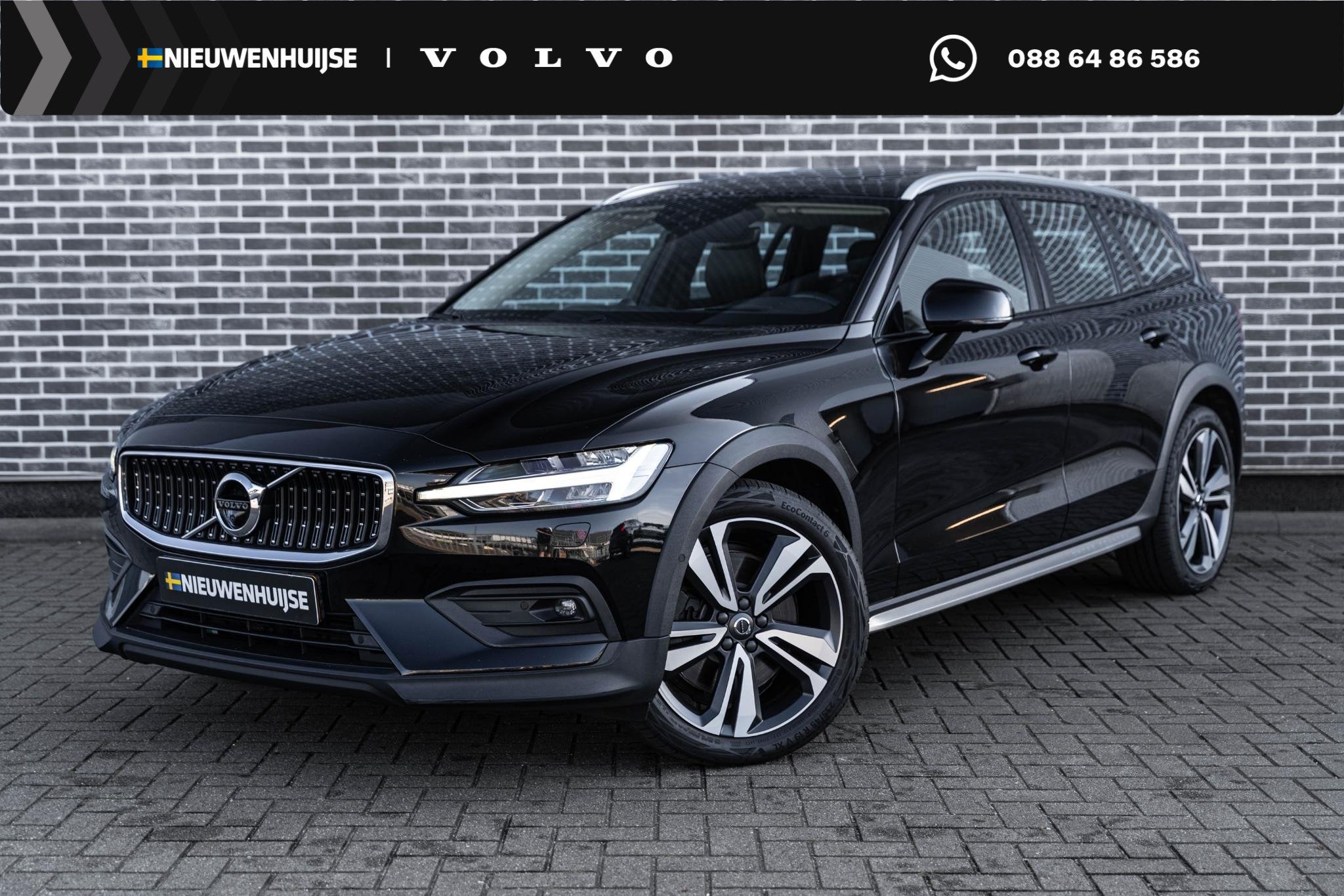 Volvo V60 Cross Country 2.0 B5 AWD Pro | Trekhaak | Panorama