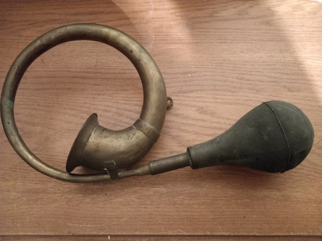 replica antieke claxon met rubberen knijpbalg, Ophalen of Verzenden