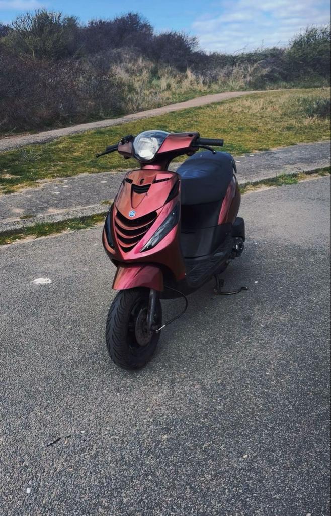 Piaggio Zip 80cc, Fietsen en Brommers, Scooters | Piaggio, Gebruikt, Maximaal 45 km/u, Zip, Ophalen of Verzenden