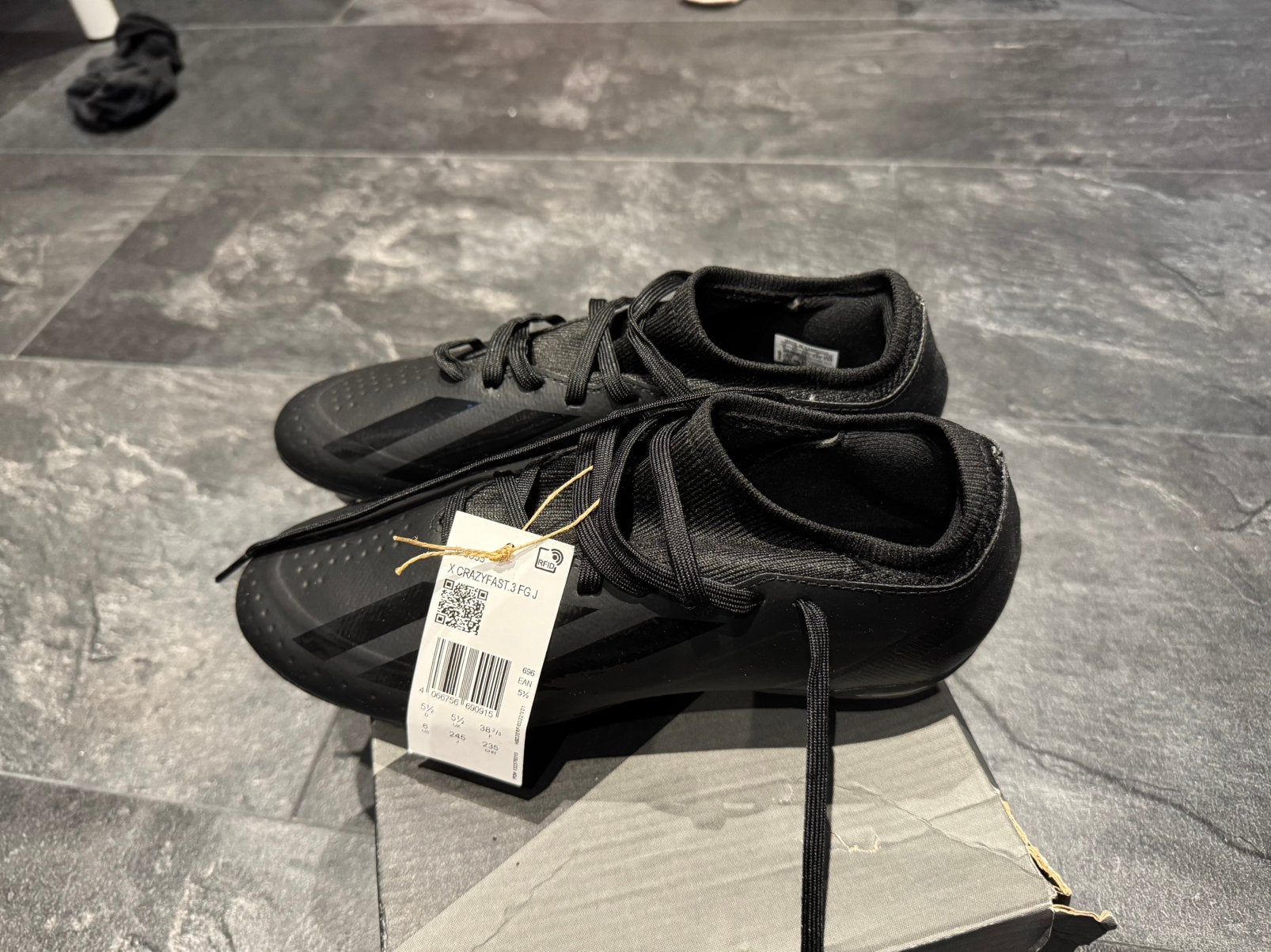 Voetbal schoenen nieuwe in doos, Ophalen, Zwart, Overige typen, Nieuw