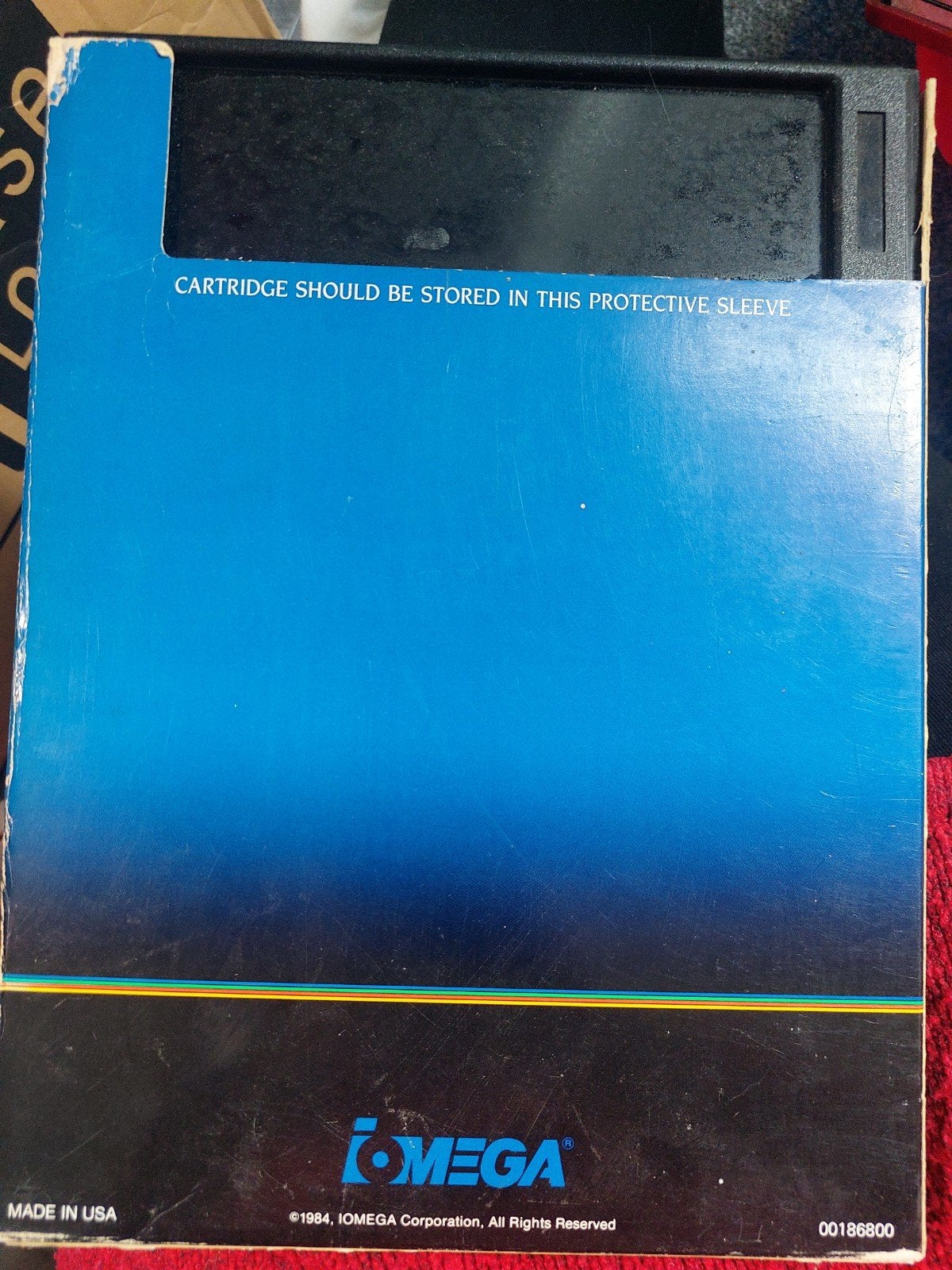 Bernoulli Box Iomega 10+10 met 6 schijven, Ophalen