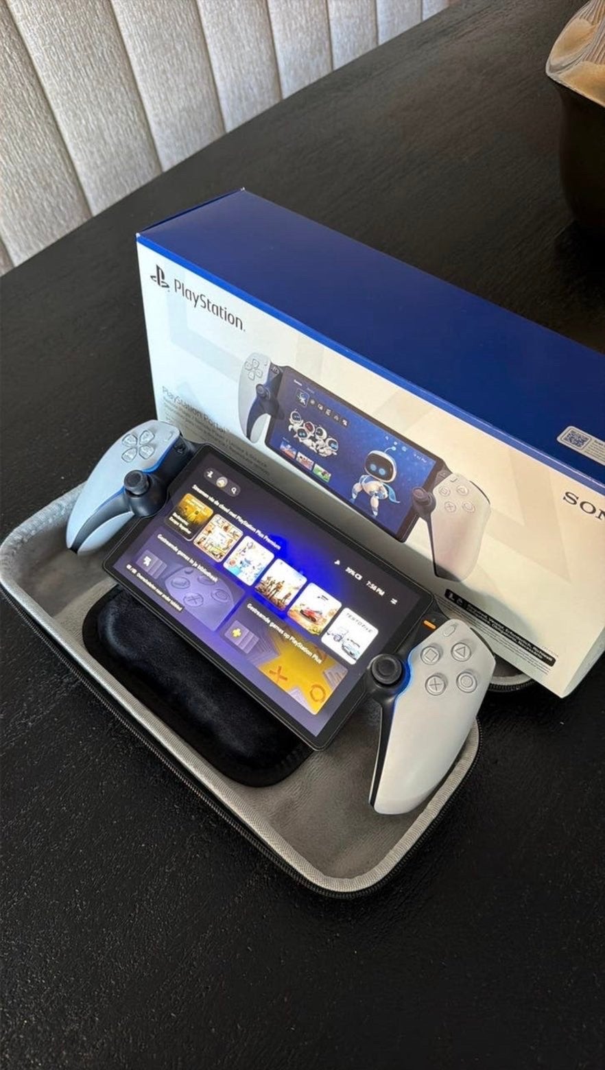 PS5 Portable - Zo goed als nieuw, Spelcomputers en Games, Spelcomputers | Sony PlayStation 5, Ophalen of Verzenden, Zo goed als nieuw
