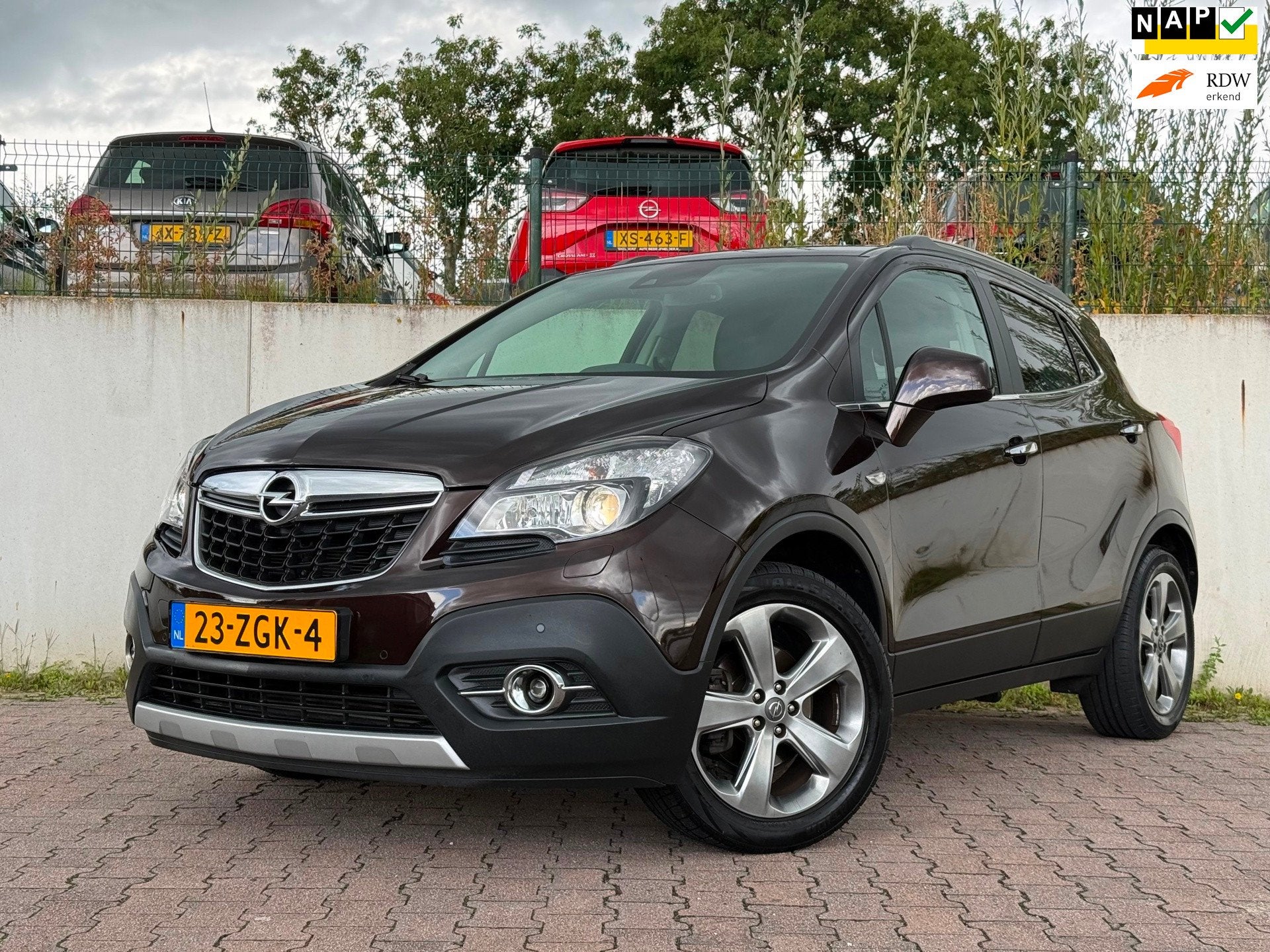 Opel Mokka 1.4 T Cosmo 4x4/OPENDAK/LEDER/NAVI/PDC/CLIMA/STOE, Auto's, Euro 5, 1325 kg, Gebruikt, Zwart