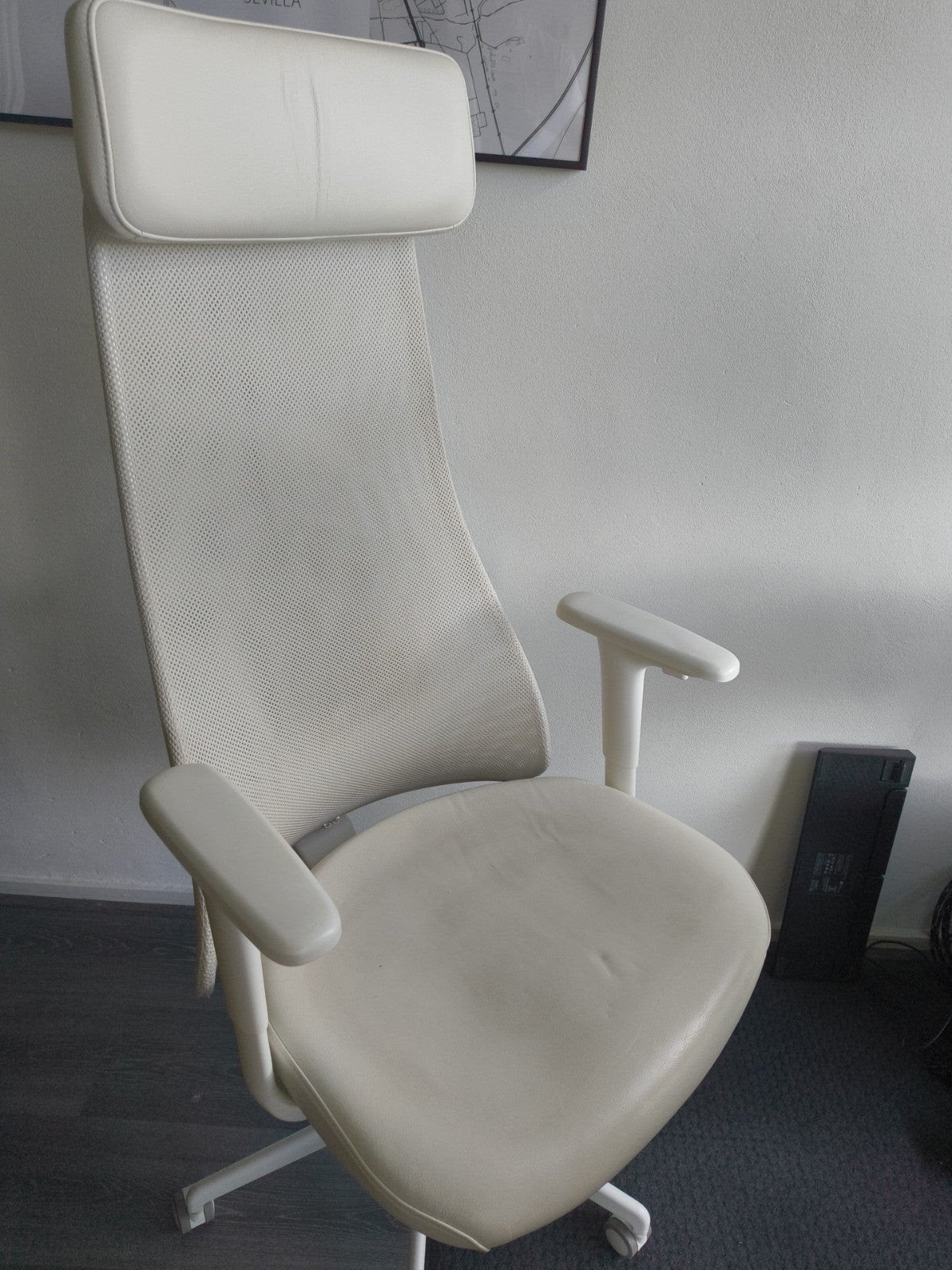IKEA JÄRVFJÄLLET Bureaustoel - Ergonomisch en Comfortabel, Ophalen, Ergonomisch, Gebruikt, Wit