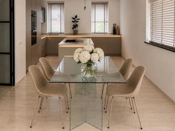 Kave Home Burano glazen eettafel 180x90 cm, Zakelijke goederen, Kantoor en Winkelinrichting | Kantoormeubilair en Inrichting, Ophalen