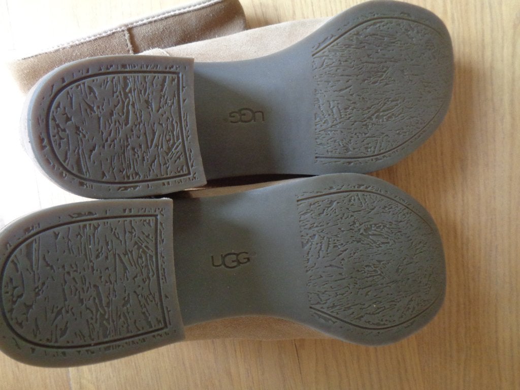 UGG suede enkellaarsjes:mt 40, UGG, Bruin, Lage of Enkellaarzen, Ophalen of Verzenden