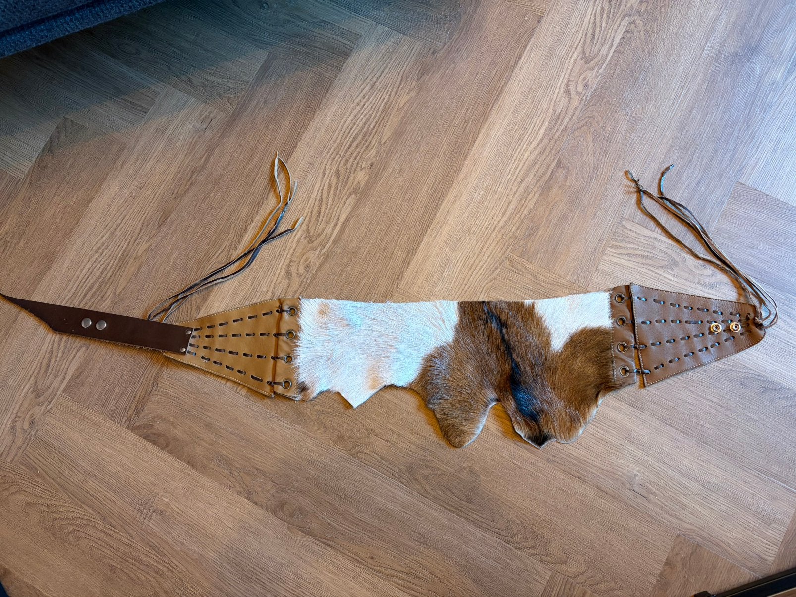 Koeienleren riem voor festival, castlefest, Ophalen of Verzenden, Zo goed als nieuw, Zwart, 80 tot 90 cm