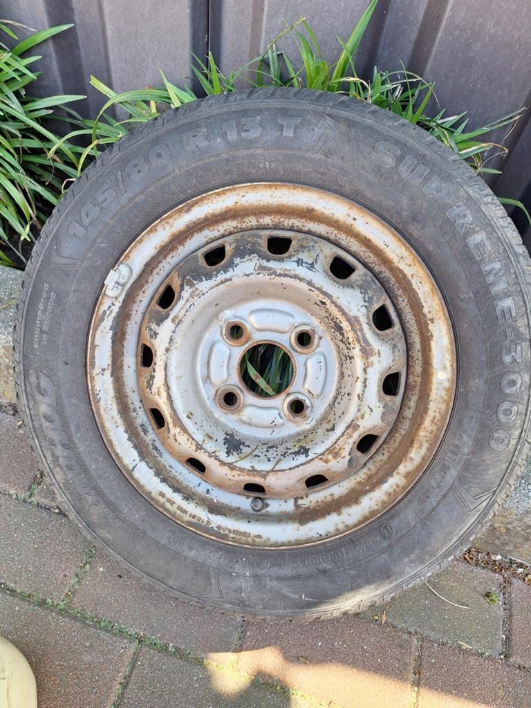 Autoband 145-80-13 incl velg, aantal 1, Auto diversen, Aanhangwagen-onderdelen, Ophalen, Onbekend, Onbekend, Onbekend